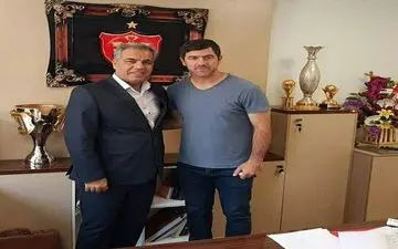 کریم باقری با پرسپولیس تمدید کرد