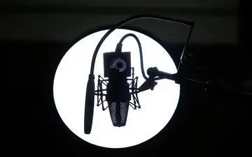  پیمان جمعی بازیگران رادیو با سردار سلیمانی