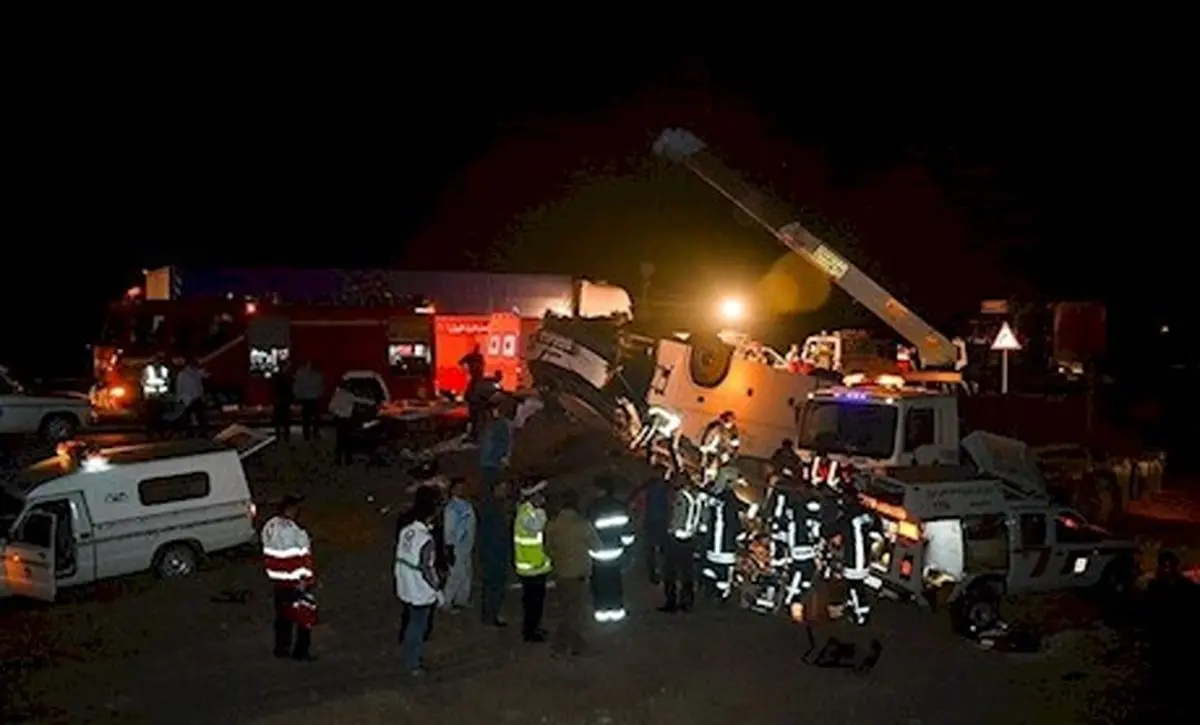 24 کشته ومصدوم در پی واژگونی اتوبوس 