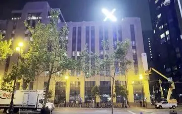 
ایکس بزرگ از پشت بام توییتر ناپدید شد
