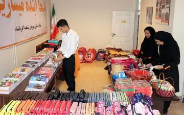   اهدا ۴۰۰ بسته لوازم التحریر به دانش‌آموزان تحت حمایت در فاز اول پویش مداد نارنجی/ پیش به سوی فاز دوم در مناطق محروم

