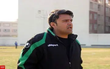 ایمان رزاقی راد:به دنبال صعود در سال آینده هستیم/برخی مربیان از جادوگری استفاده می کنند/الهامی به بازیکنانم بی احترامی کرد