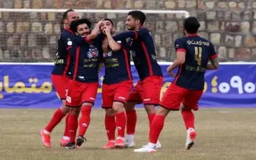 گل اول نساجی به هوادار توسط جانملکی در دقیقه 50