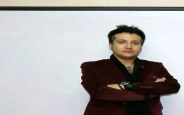 افشین فکوری: بدنبال زمینه بروز و ظهور استعدادهای جوانان علاقمند به هنر سینما هستیم