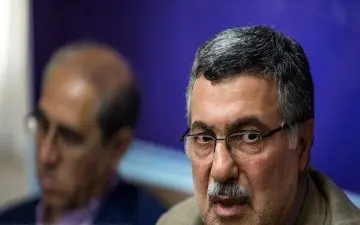 رئیس سازمان نظام پزشکی:  مردم از تخریب پزشکان آسیب می بینند