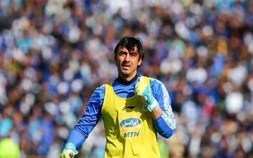  مهدی رحمتی هتل استقلال را ترک کرد/ جلسه شبانه افتخاری با حسینی 