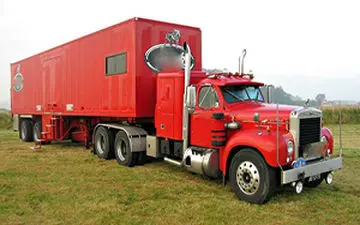 سرنوشت غیرمنتظره راننده کامیون ایرانی پس از خراب شدن ماشینش در لهستان + فیلم