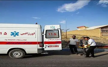 اتوبوس معلمان در گناباد چپ کرد /10 نفر به بیمارستان منتقل شدند 