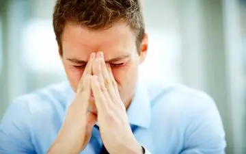 نشانه سردرد خطرناک کدام است؟علائم سردردهای عصبی چیست ؟