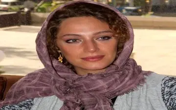 سلفی نگین معتضدی در پشت صحنه یک سریال با پوششی متفاوت (عکس)