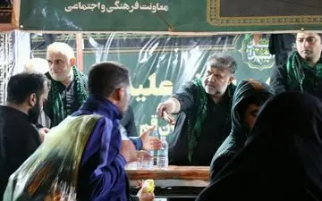 خادمان رضوی ۵۰ ایستگاه برای اسکان و پذیرایی زائران مشهد برپاکردند