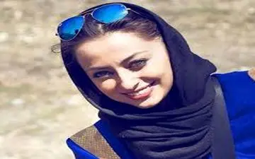 تیپ نفیسه روشن در روسیه و کنار تابلویی عجیب! +عکس