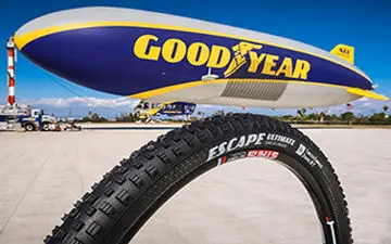 سرانجام راز بشقاب پرنده بر فراز دریاچه کشف شد + فیلم 