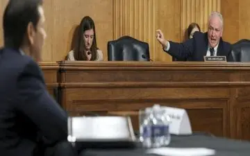 سناتور آمریکایی: نباید یک سکه هم خرج جنگ با ایران کنیم

