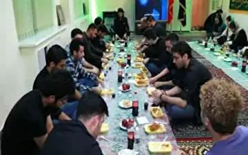 پهن شدن سفره احسان حسینی در پایتخت اوکراین 