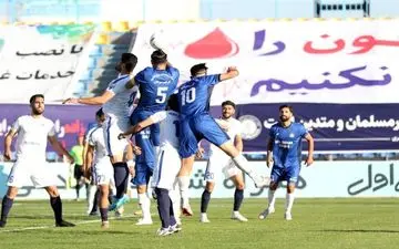  پایان نیمه نخست ۴ دیدار همزمان/ برتری فولاد، مس رفسنجان و گل‌گهر و تساوی در یک بازی 