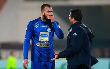 تاریخ‌سازی روزبه چشمی در شب تلخ استقلال