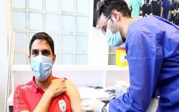 بازیکنان و کادر فنی تیم ملی فوتبال واکسن کرونا زدند+تصاویر