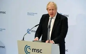 «بوریس جانسون» خواستار نشست فوق العاده ناتو شد