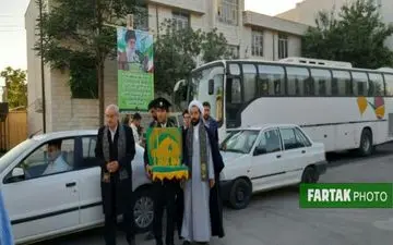 بازدید کاروان خدام رضوی از مرکز فرماندهی انتظامی استان کرمانشاه و گلزار شهدای استان