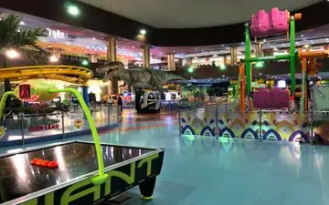 ویدیویی از لحظات دلهره آور نجات ۱۵ نفر در شهربازی خلیج فارس!