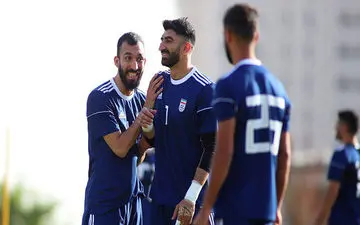 رابطۀ گرم و سؤال‌برانگیز ستارۀ پرسپولیس با استقلالی‌ها + عکس