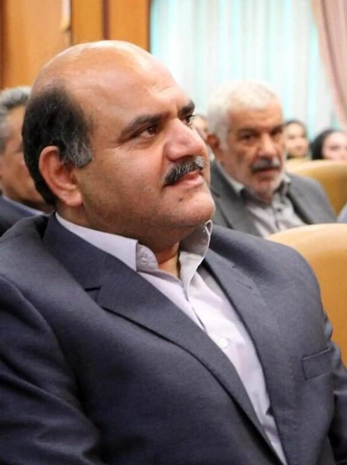 

 «حمیدرضا عزتی» مدیر کل اداره ورزش و جوانان استان کرمانشاه شد



