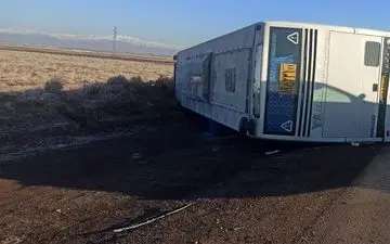 تصادف زنجیره‌ای در اتوبان قزوین - زنجان/ 19 نفر مصدوم شدند