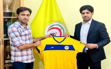 مهدی رجب زاده با کاکوها تمدید کرد