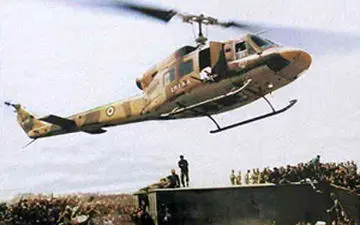 خاطره شنیده نشده از خطر سقوط بالگرد حامل خانواده امام(ره) در روز تشییع + فیلم