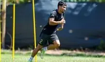 فیلم | درگیری صالح حزدانی و سانچز با جریمه کارت زرد داور روبرو شد 