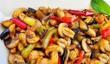 طرز تهیه خوراک قارچ و بادمجان مخصوص گیاه‌خواران