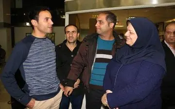 
استقلال قرارداد دوسال آخر را بدهد / دخترم در خارج از کشور تحصیل می‌کند و هزینه‌های زیادی دارم