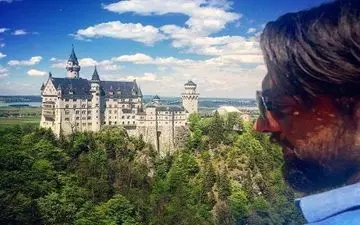 بهرام رادان در آلمان طبیعت گردی می کند