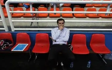 سرمربی جدید تیم فوتسال فرش‌آرا معرفی شد