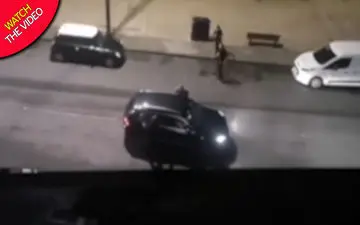 اقدام جنون آمیز راننده دیوانه در پیاده‌رو!