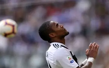 وینگر یوونتوس 2 هفته دور از میادین