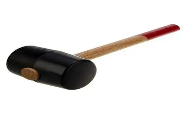 واردات چکش از چین!/ حکایت پُتک هایی که به اقتصاد می خورد 