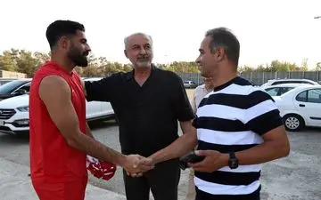 جیب پر از پول پرسپولیس برای نظم مالی بازیکنان در رختکن