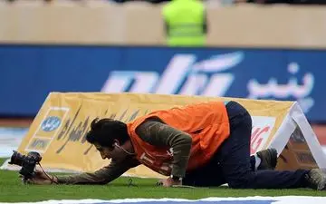 تصاویر دردسرساز همسر بازیکن سابق استقلال علیه پرسپولیسی ها