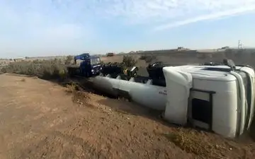 واژگونی تانکر حامل مواد اسیدی در نایین