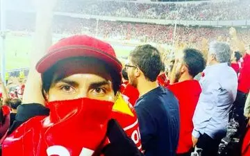 باز هم یک تماشاگر خانم در ورزشگاه آزادی