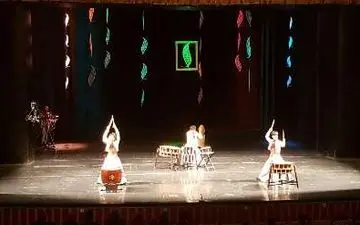 اجرای مردانه و پرقدرت سامورایی ها در تالار وحدت 