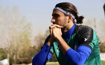 یزدانی: دروغ است،‌ به تراکتور نمی‌روم