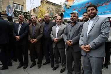حضور پرشور مردم کرمانشاه در راهپیمایی روز دانش آموز به روایت تصویر