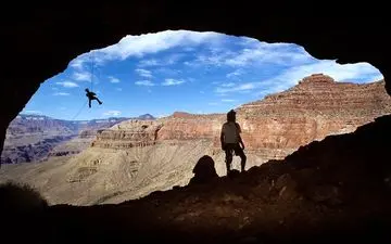 
برنامه‌ریزی برای گردشگری غارنوردی در اصفهان 