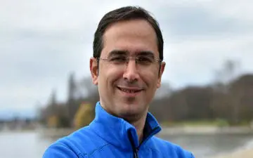 افشاگری بزرگ خطیر درباره سرمربی مشهور استقلال!