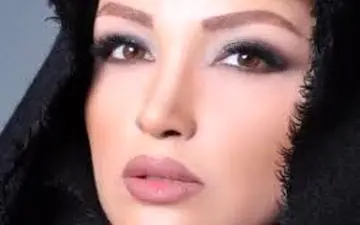 سلفی آینه ای روناک یونسی با پوشش و حجاب متفاوت