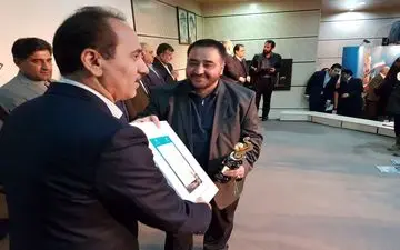 تجلیل به پاس تلاش های بی شائبه در امر صادرات/ ساسانی مدیرنمونه حامی صادرات شناخته شد