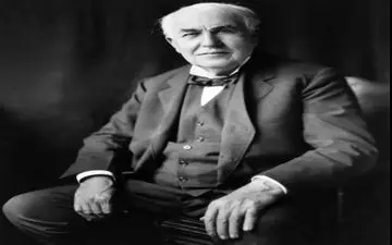 (تصاویر) شخصیت‌های معروف تاریخ که دوربین شانس ثبت تصاویرشان را داشت 
